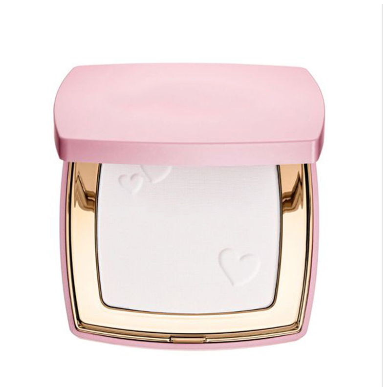 بودرة وجه ذات ملمس غير مرئي معدة وغير مسامية