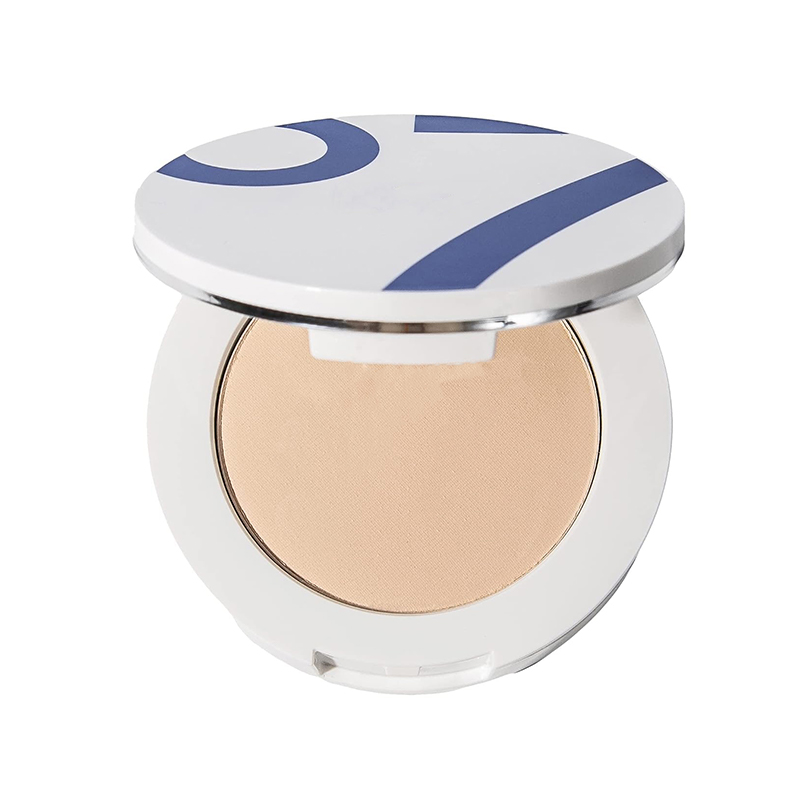 بودرة مضغوطة ذات لمسة نهائية شفافة ثلاثية المفعول