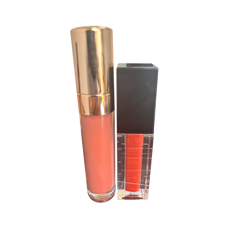 أحمر الخدود السائل الناعم مع رطوبة محبة للبشرة